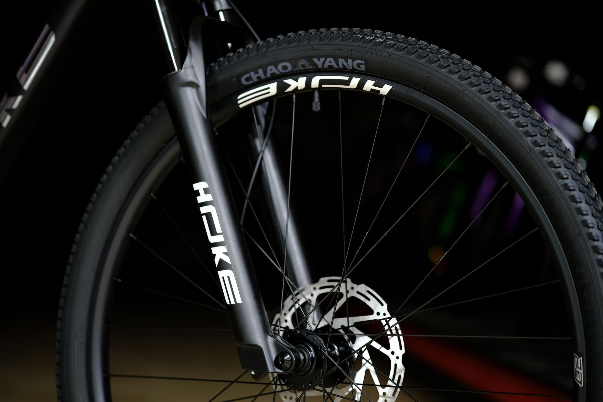 Обод 29 двойной усиленный ширина 30 mm, втулки алюминиевые на промах и осях HOKE 9 Way 29 HD матовый чёрный 21